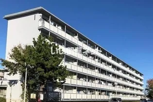 ビレッジハウス成田1号棟【5階】の外観