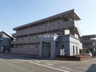 ヴィラ ルミノーソ A【1階】の外観