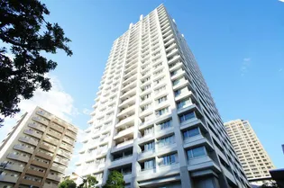 芝パーク・タワー【5階】の外観