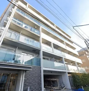 フレンシア ノイエ 成増【1階】の外観