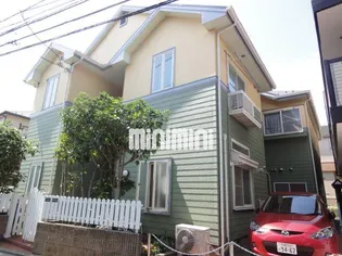 ファミールハウス【2階】の外観