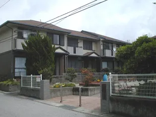 セゾン・メルヴェーユ秋の外観