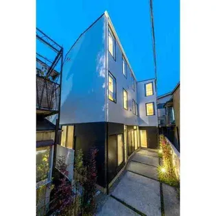 東新宿ハウス【1階】の外観