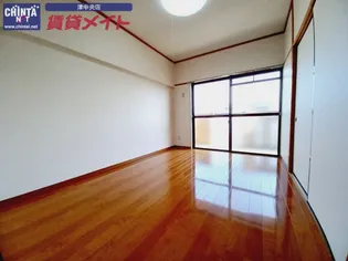 グランメゾン桜橋【4階】の居間