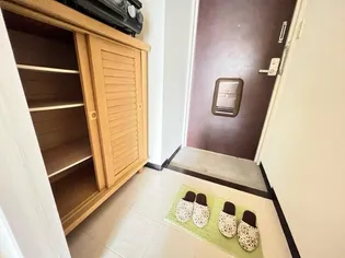 メゾン・シェモア【1階】の玄関