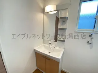 S・TベースB棟の内装