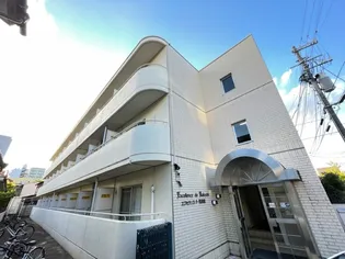 エクセランス・ド・花京院【2階】の外観