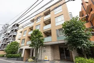 東京都港区南青山2【マンション】の外観