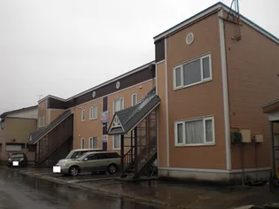 秋田県湯沢市字万石【アパート】の外観