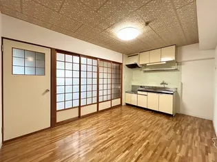 第一まついビル【3階】の居間