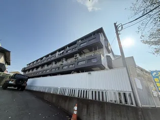 東京都多摩市南野3【マンション】の外観