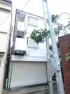 ホワイトハウス【2階】の外観