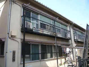 白百合荘の画像