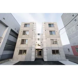 Reverencia(レヴェレンシア)【2階】の外観