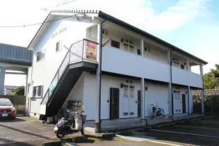 ホワイトロータス【1階】の外観