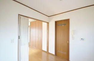 メゾネット・マリーンの居間