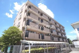 オーチャードヴィレッヂ【4階】の外観