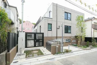 ウェルスクエア駒場東大前【1階】の外観