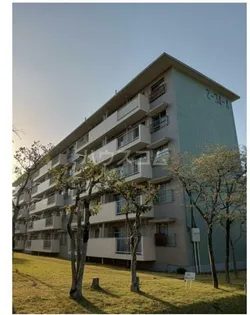 さつきが丘西住宅4号棟の画像