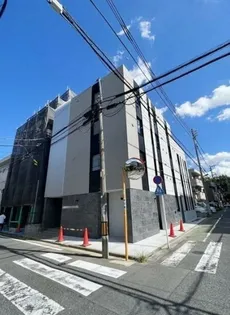 栄町レジデンス【1階】の外観