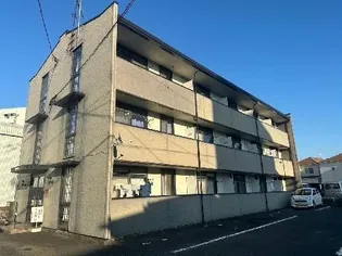 レオパレスビクトル【3階】の外観