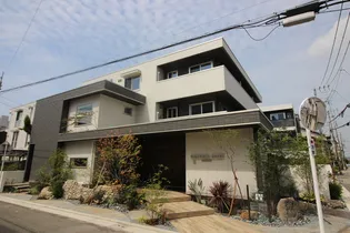 セントラルポーA【2階】の外観