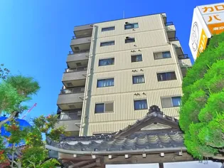 丸金ビルの外観