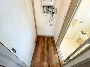 ファミール佐伯【2階】の内装