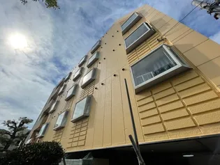 シャトーペトリュス【5階】の外観