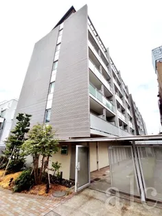 ビイルーム新宿【1階】の外観