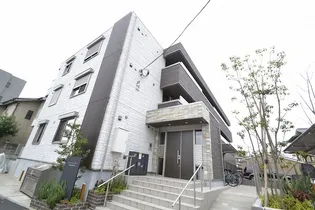 アバンサール【1階】の外観