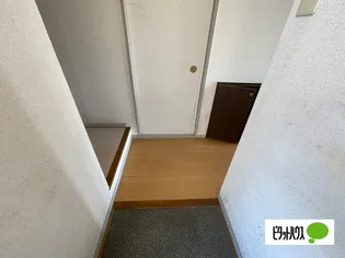 エスペランサ明世 C棟【2階】の玄関