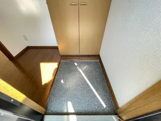 コーポ前田【2階】の玄関