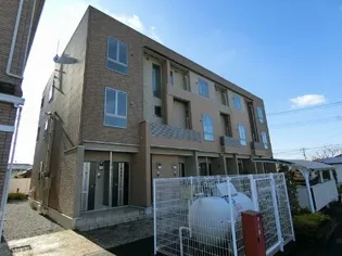 アン ソレイエB【1階】の外観