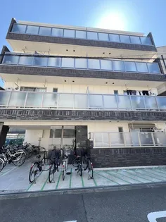 アビーコリーヌ【1階】の外観