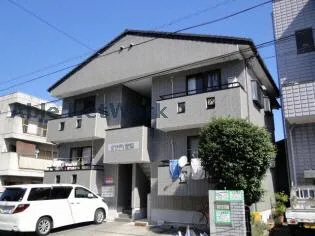 ガウディ若葉の画像