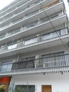 東京都港区三田2【マンション】の外観