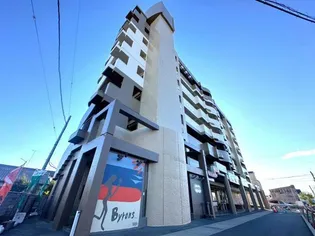 BYRONS【3階】の外観