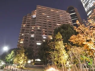 東京都港区六本木1【マンション】の外観