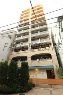 東京都新宿区新宿1【マンション】の外観