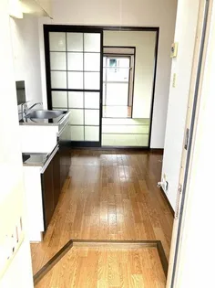 ヴィラファボーレ【2階】の玄関