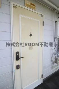 ガーデンTNI・II【2階】の玄関
