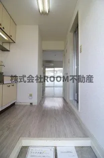 ガーデンTNI・II【2階】の内装