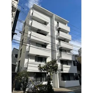 エストフルーヴ【1階】の外観