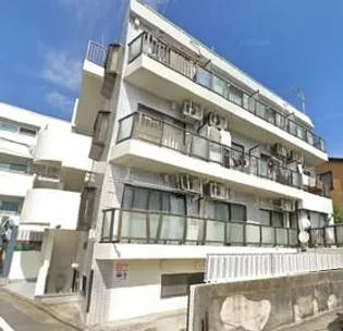 マンションパール世田谷【3階】の外観