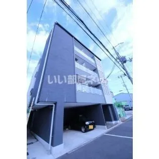 エヌエムトラントアン【3階】の外観