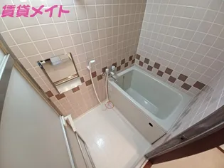 フォレストオブウィーン【1階】の風呂