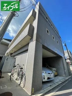 ラ・メゾン鶴舞【2階】の外観