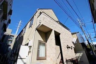 ハウスルピナス【2階】の外観