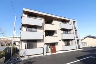 山梨県甲府市上石田2【アパート】の外観